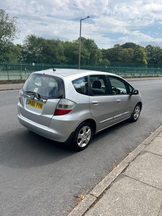 Used Honda Jazz 2010 for sale - 76363960: Photo 5