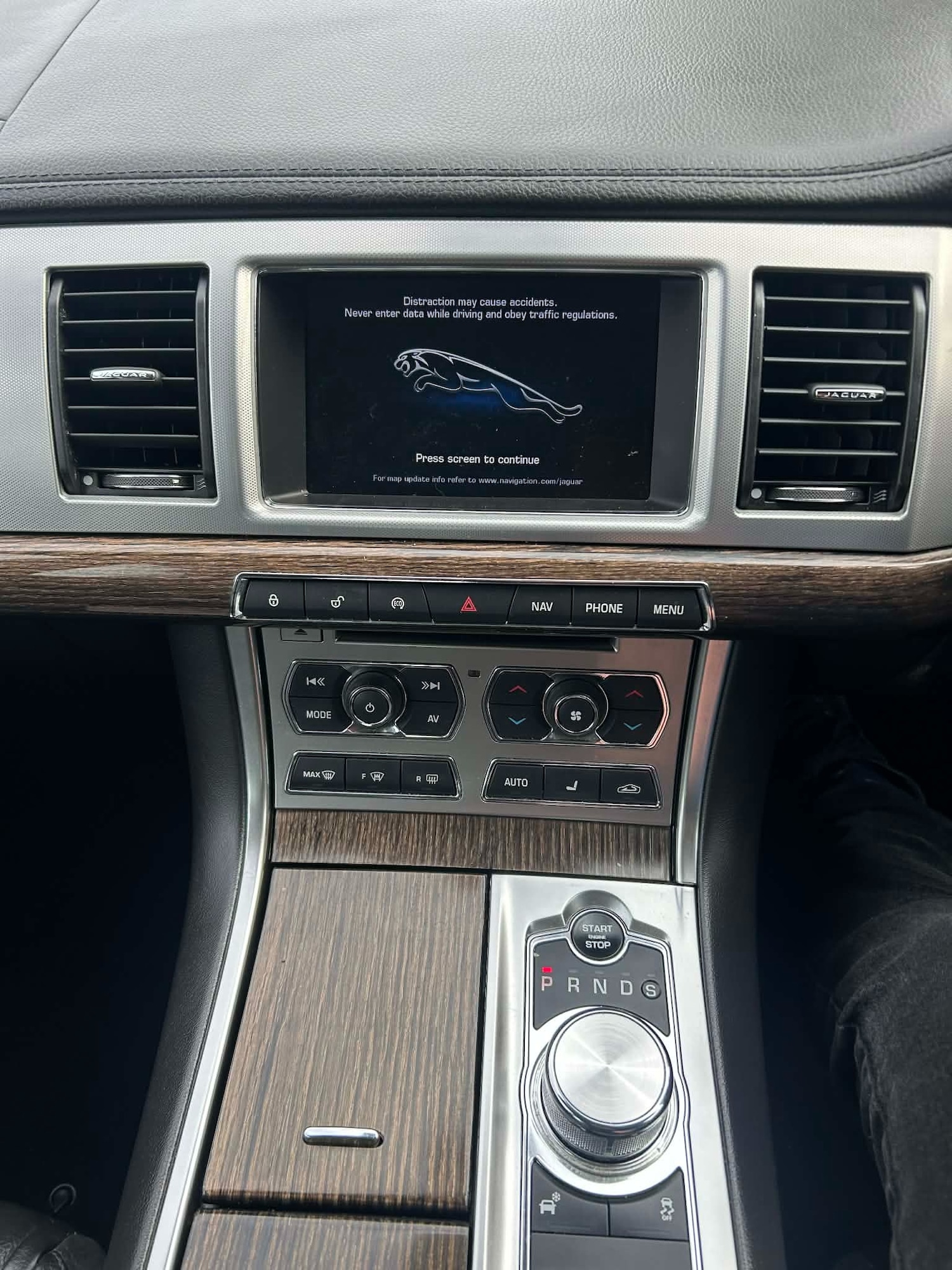 Used Jaguar XF 2015 for sale - 78094796: Photo 12