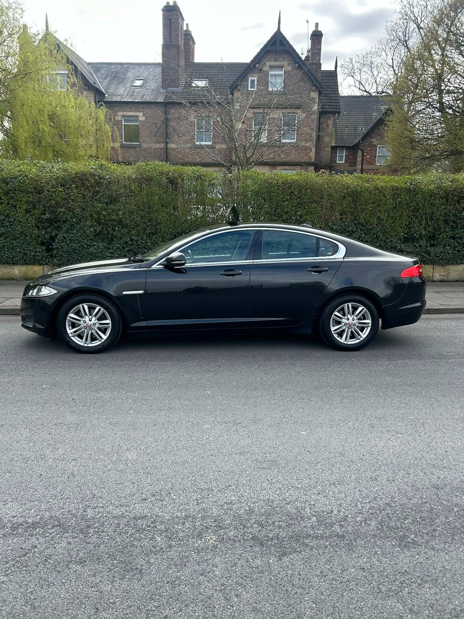 Used Jaguar XF 2015 for sale - 78094796: Photo 2