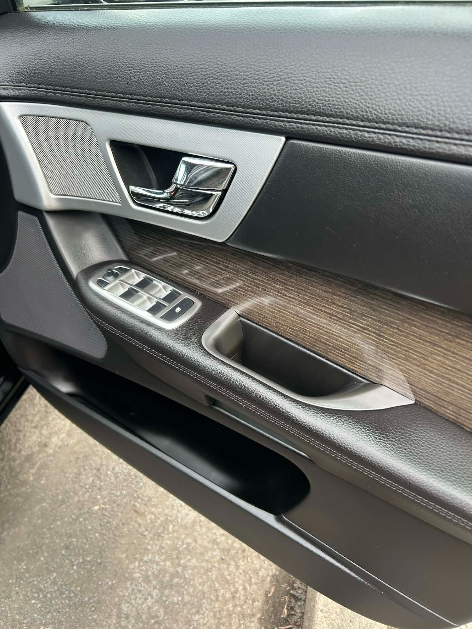 Used Jaguar XF 2015 for sale - 78094796: Photo 25