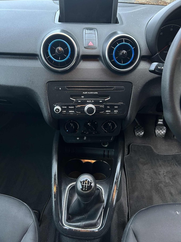 Used Audi A1 2011 for sale - 76319482: Photo 11