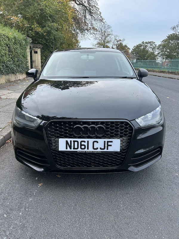 Used Audi A1 2011 for sale - 76319482: Photo 2