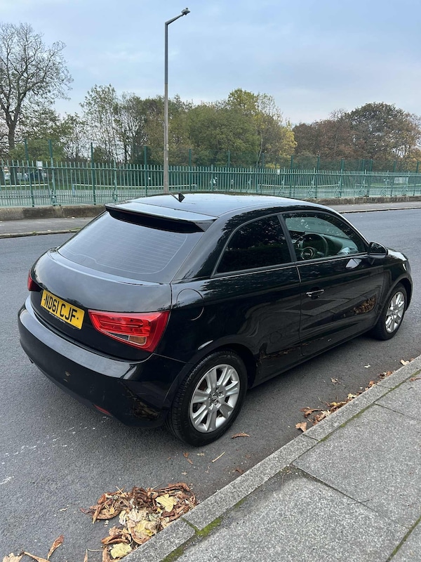 Used Audi A1 2011 for sale - 76319482: Photo 5