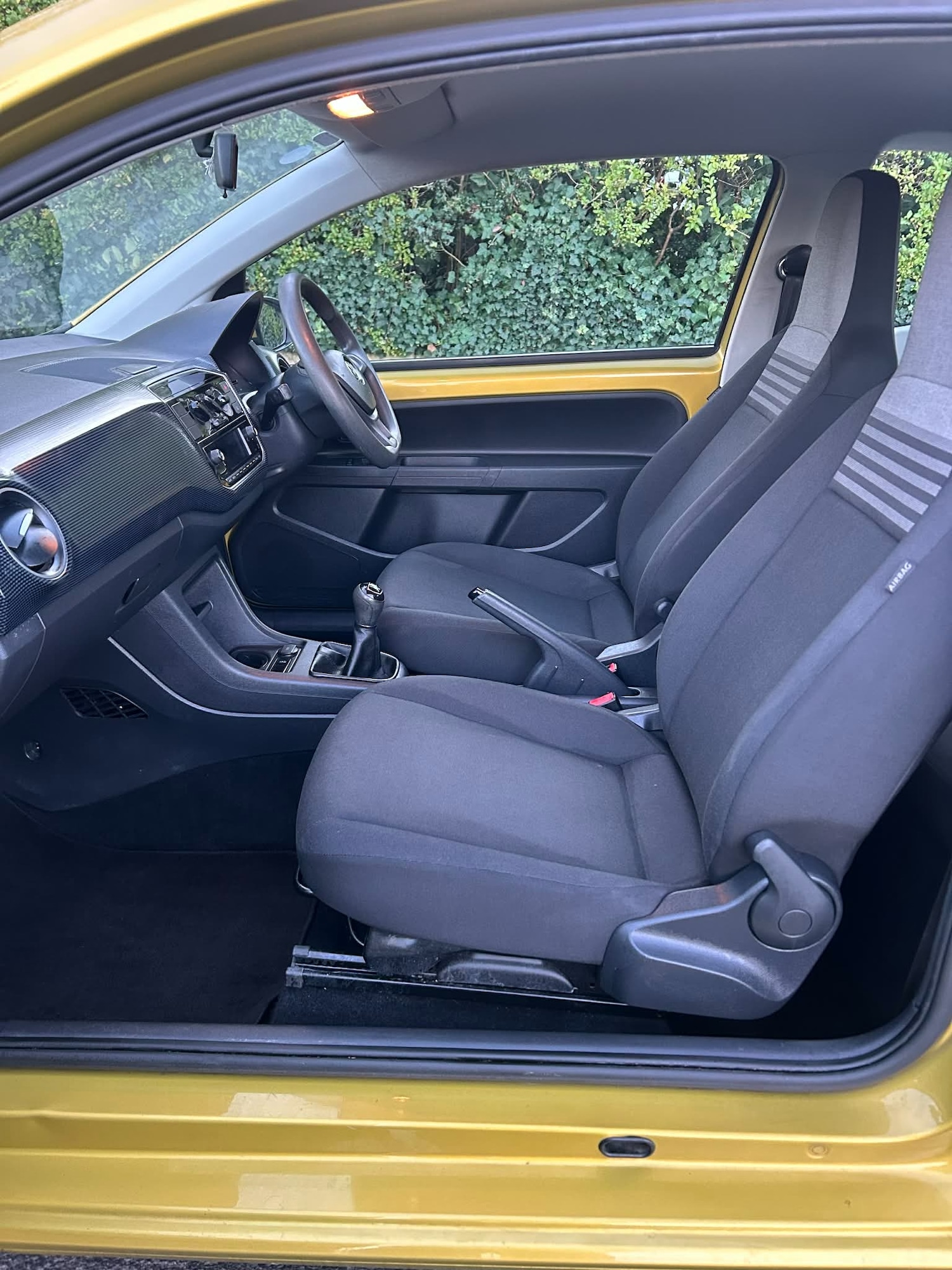 Used Volkswagen up! 2017 for sale - 77148510: Photo 11