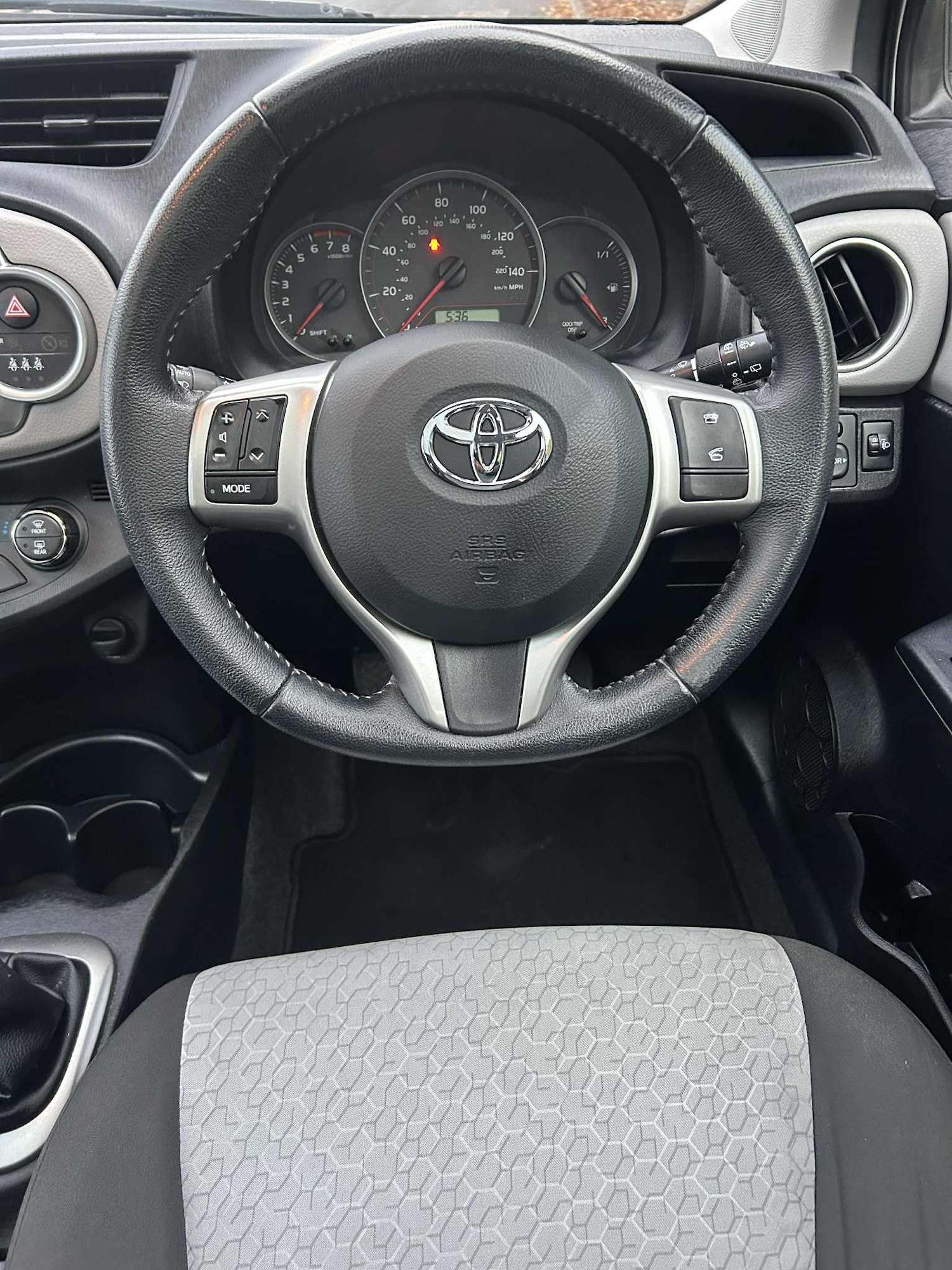 Used Toyota Yaris 2011 for sale - 76319450: Photo 18