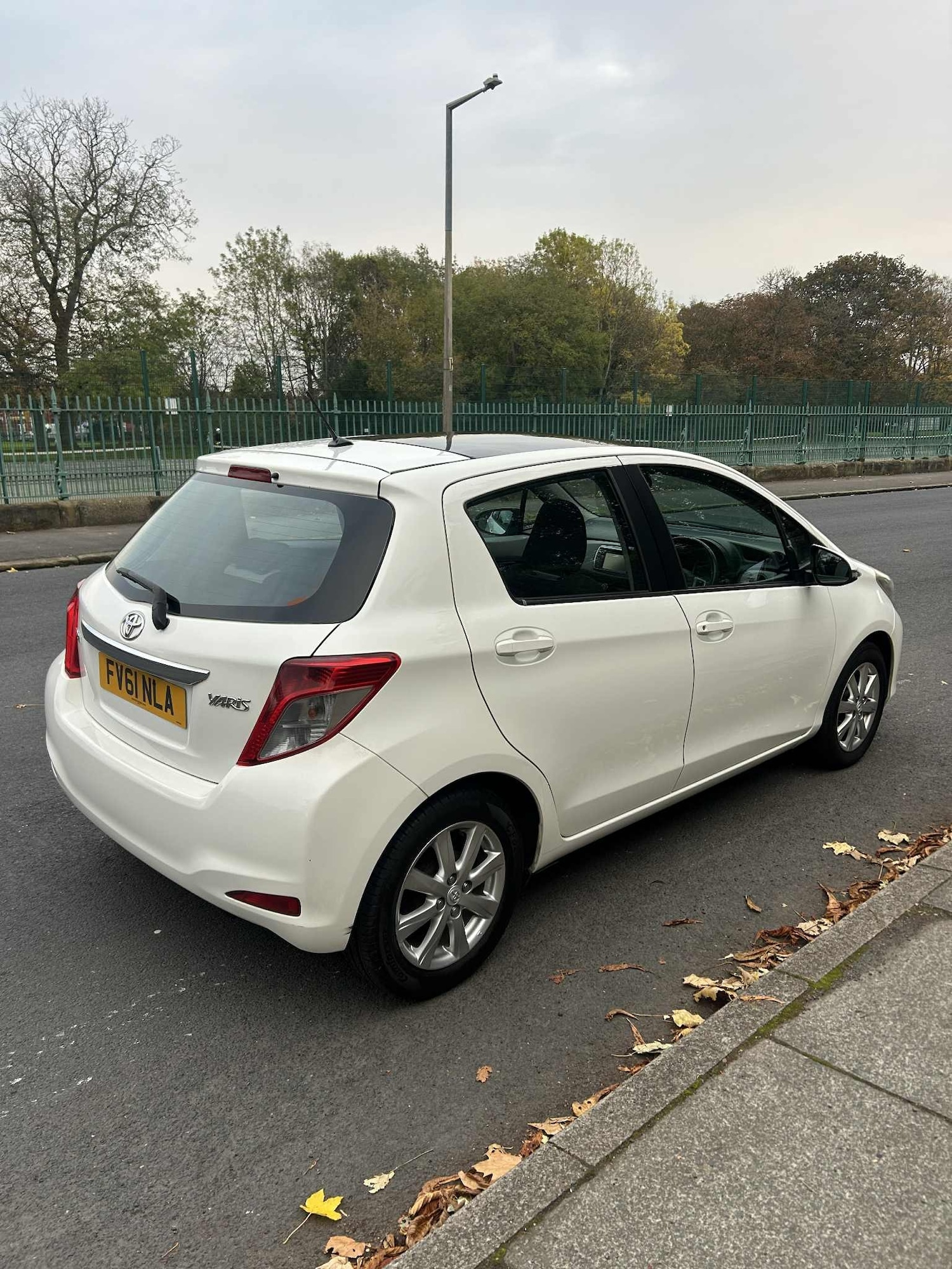 Used Toyota Yaris 2011 for sale - 76319450: Photo 5