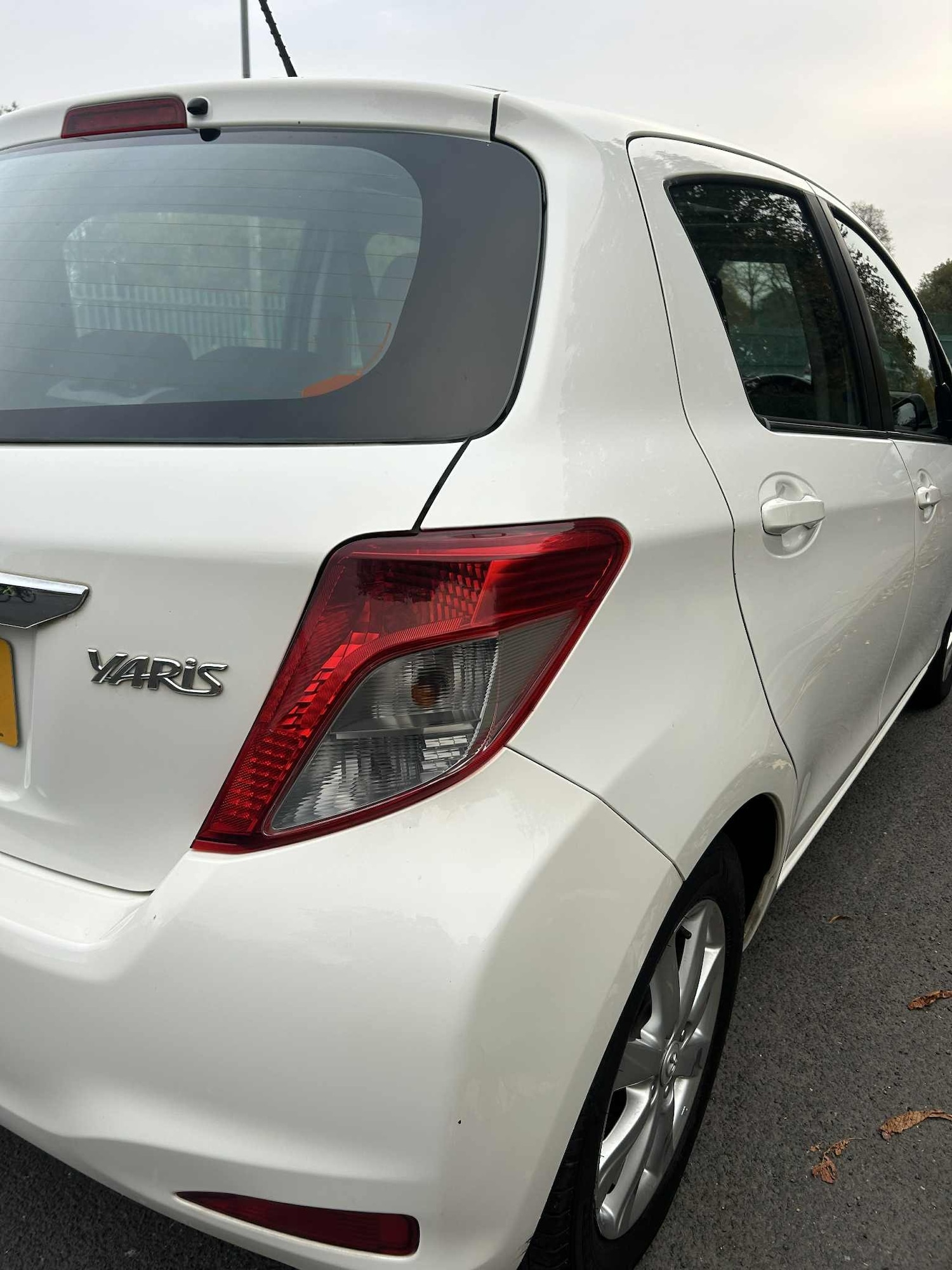 Used Toyota Yaris 2011 for sale - 76319450: Photo 9