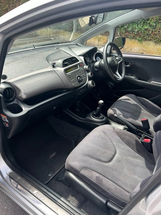 Used Honda Jazz 2010 for sale - 77004612: Photo 10