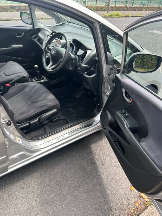 Used Honda Jazz 2010 for sale - 77004612: Photo 9