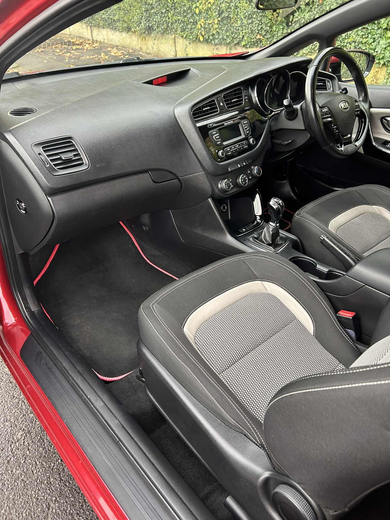 Used Kia Pro Ceed 2014 for sale - 76450472: Photo 13