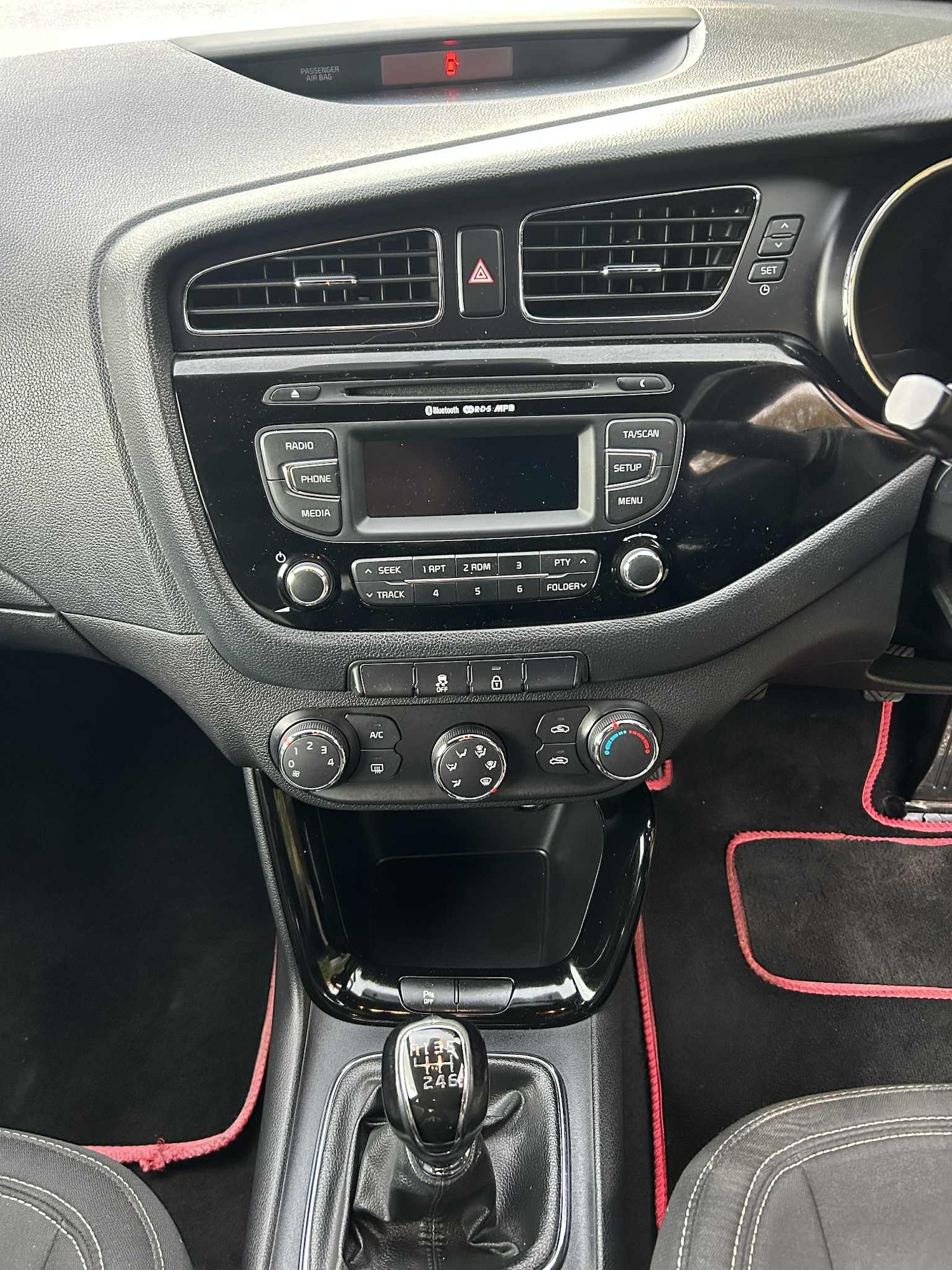 Used Kia Pro Ceed 2014 for sale - 76450472: Photo 16