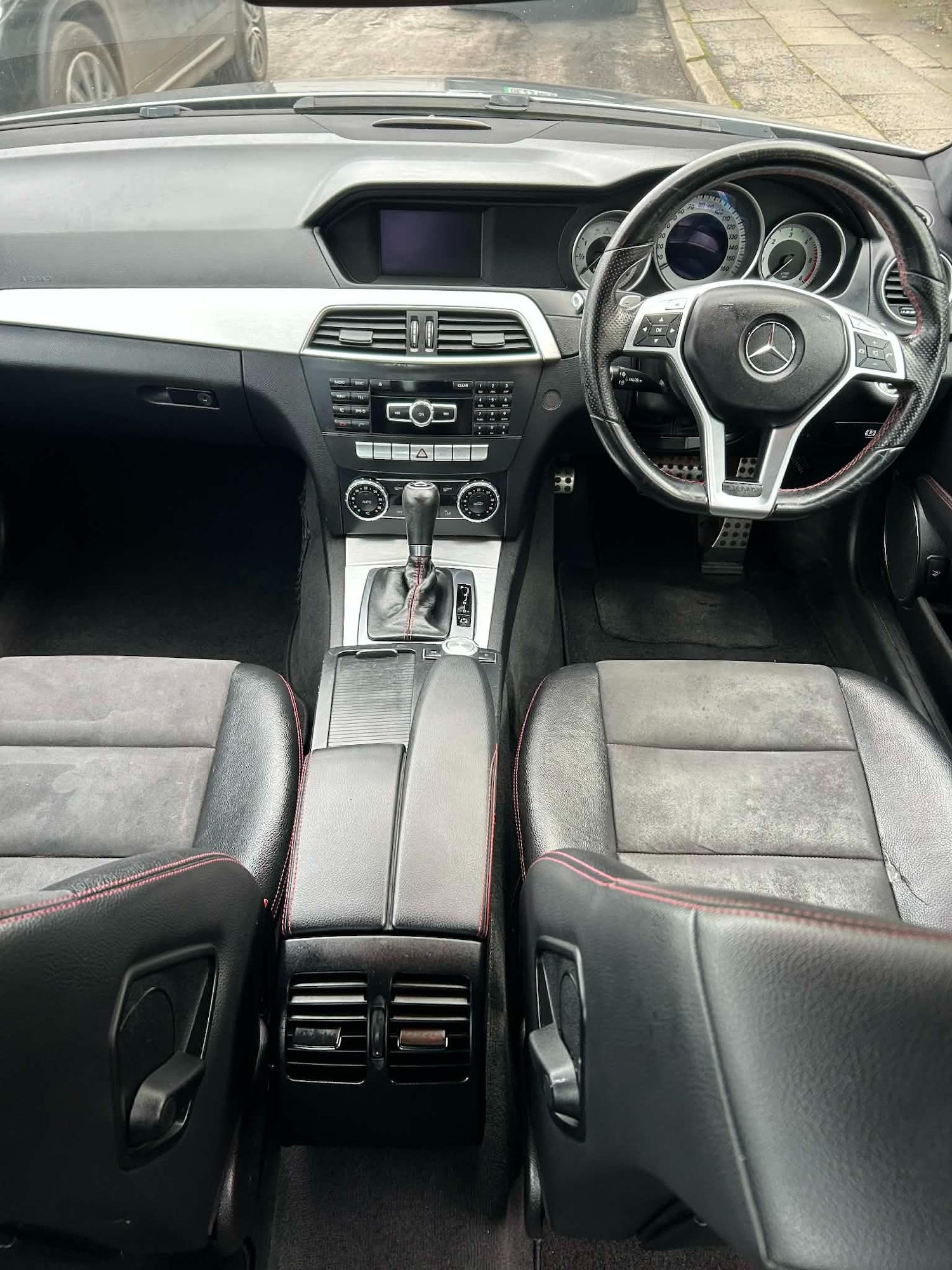 Used Mercedes-Benz C Class 2013 for sale - 77818263: Photo 10