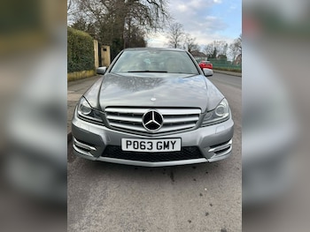 Used Mercedes-Benz C Class 2013 for sale - 77818263: Photo