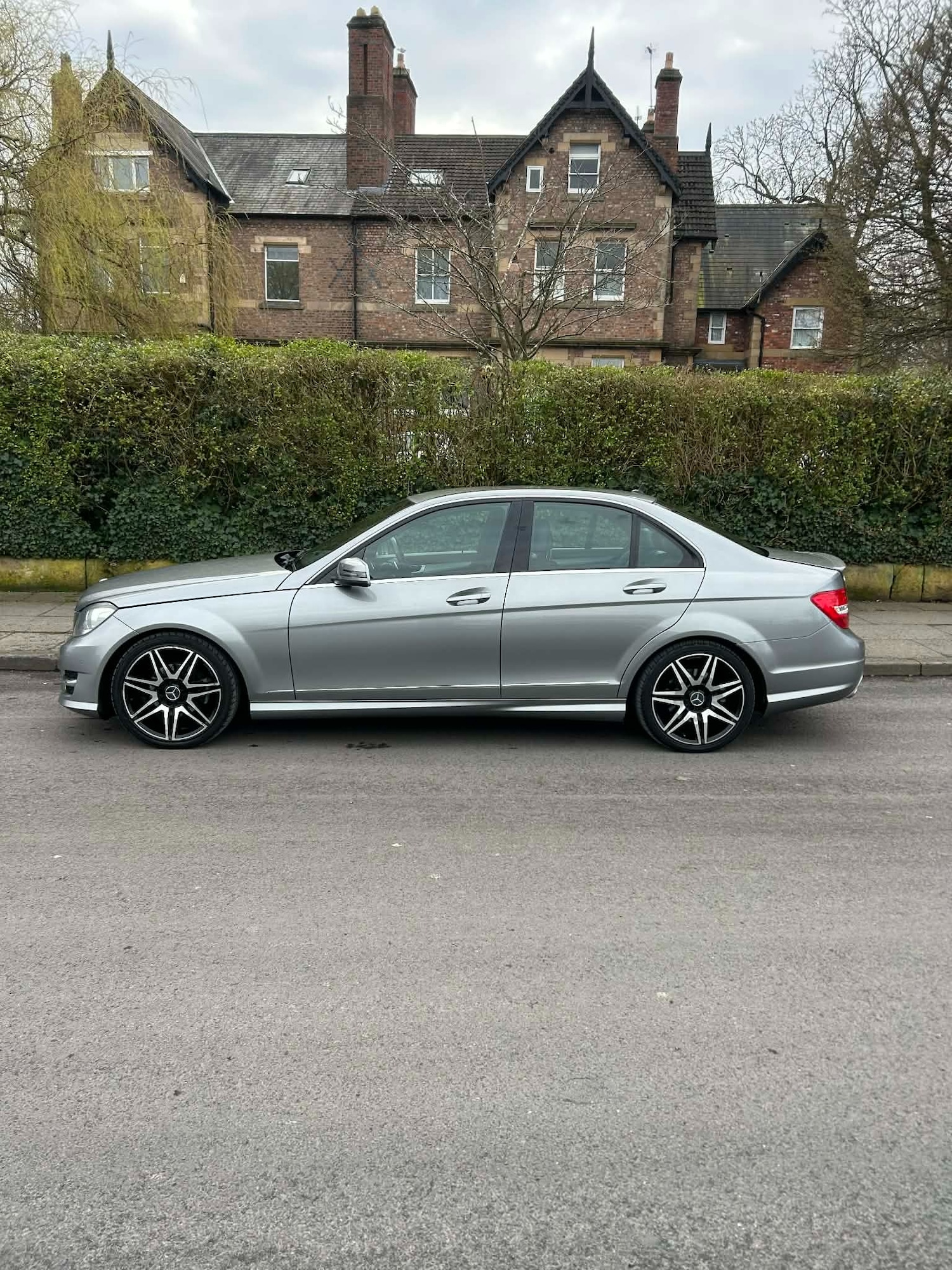 Used Mercedes-Benz C Class 2013 for sale - 77818263: Photo 3