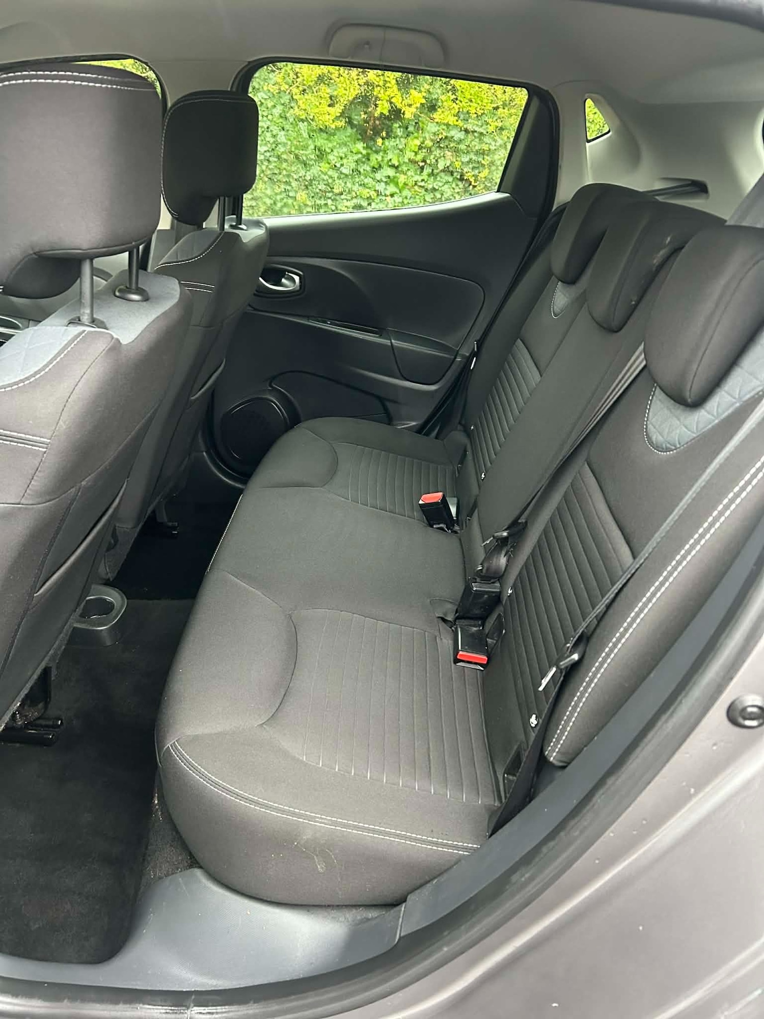 Used Renault Clio 2015 for sale - 76762770: Photo 15