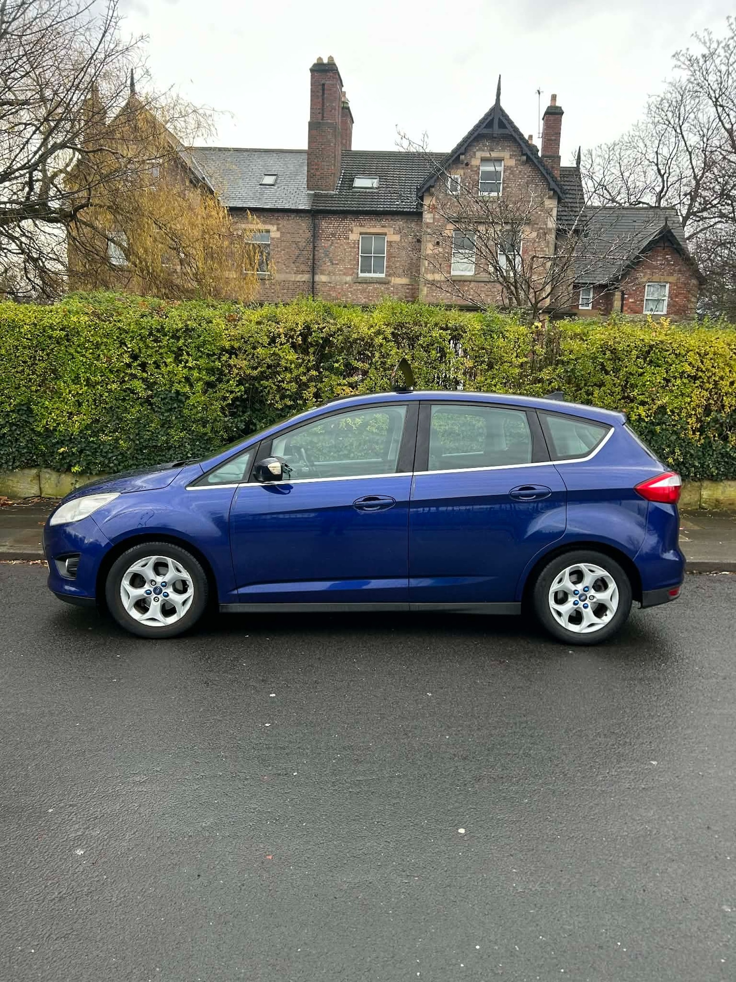 Used Ford C-Max 2014 for sale - 76919434: Photo 3