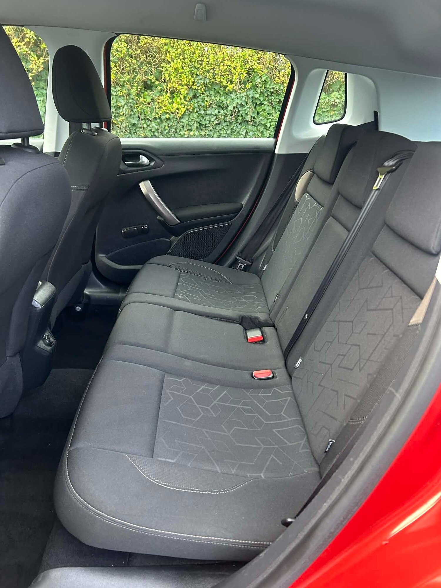 Used Peugeot 2008 2015 for sale - 77487338: Photo 13