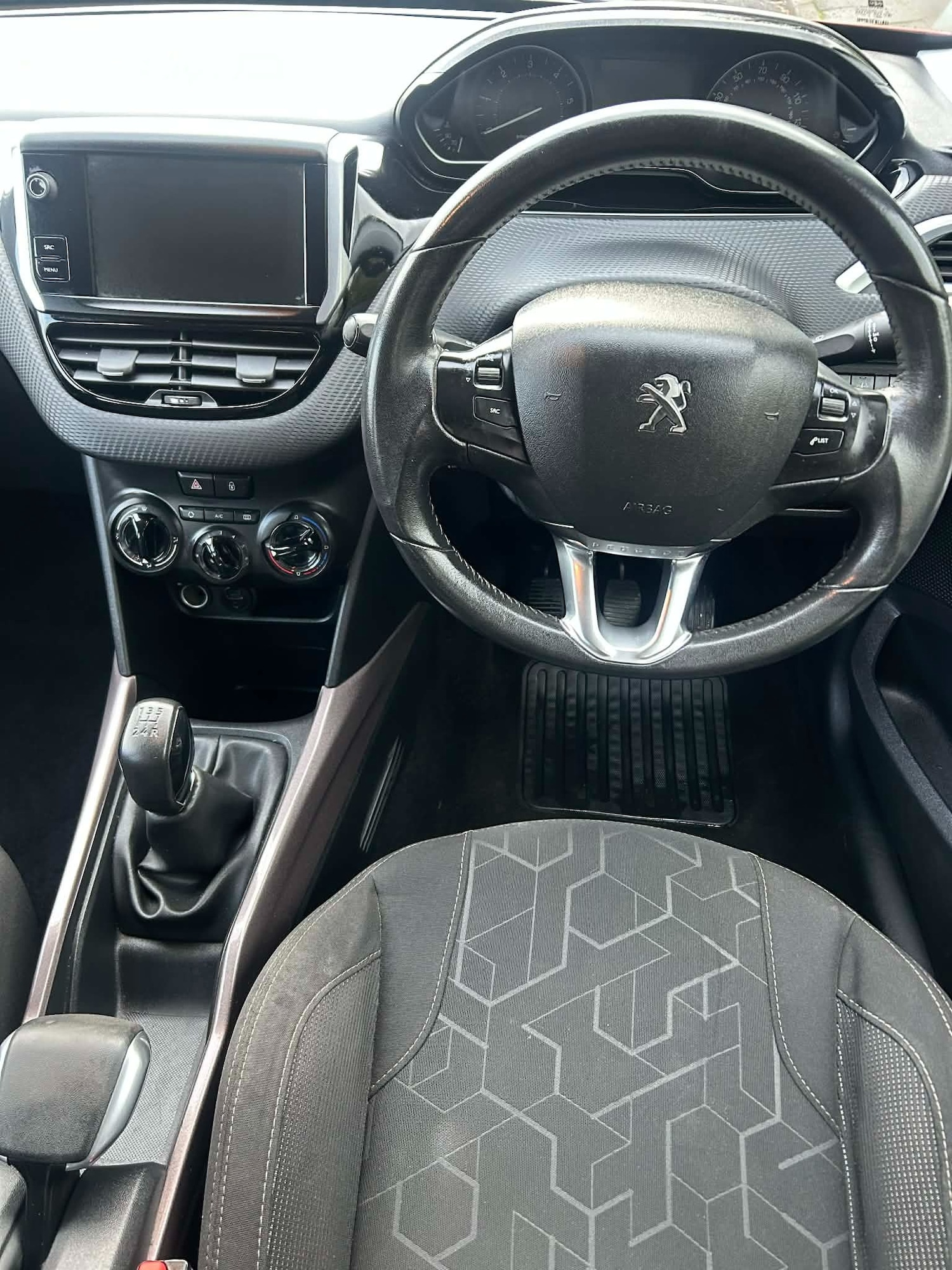 Used Peugeot 2008 2015 for sale - 77487338: Photo 20