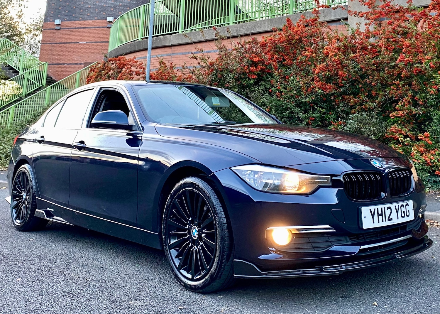 Used BMW 3 Series 2012 for sale - 76391530: Photo 1