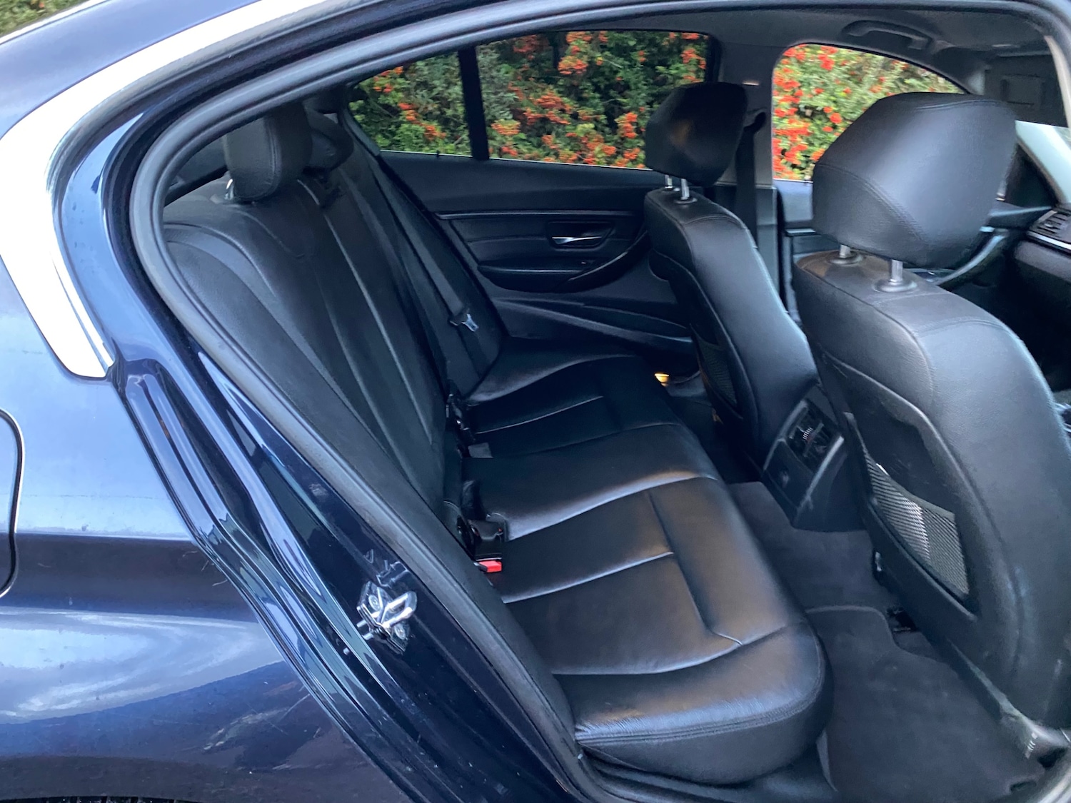 Used BMW 3 Series 2012 for sale - 76391530: Photo 11