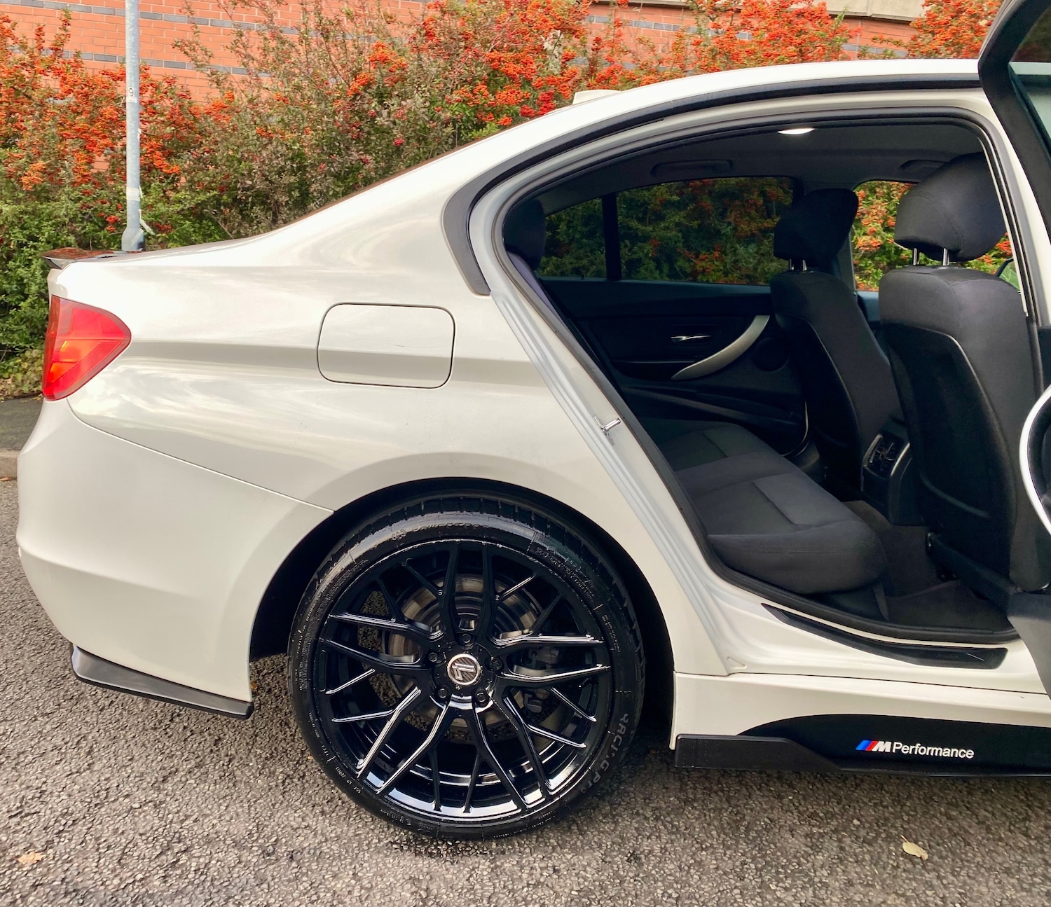 Used BMW 3 Series 2012 for sale - 76791626: Photo 11