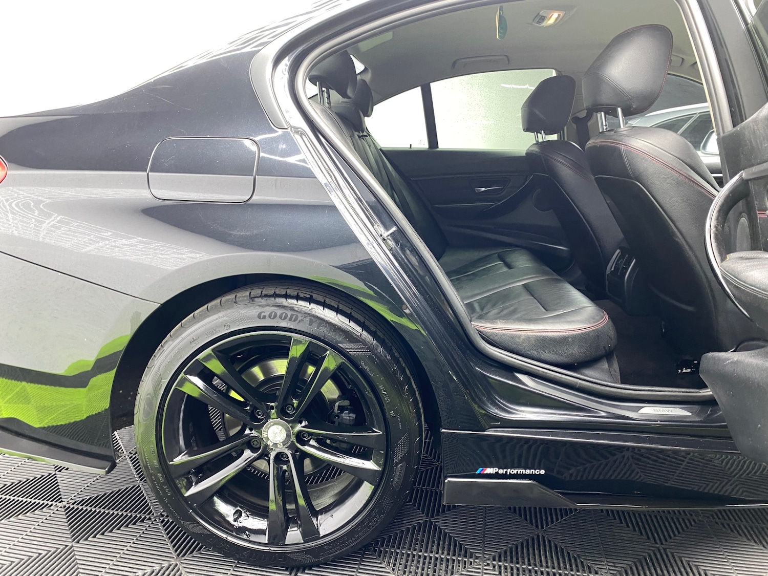 Used BMW 3 Series 2012 for sale - 78005609: Photo 19