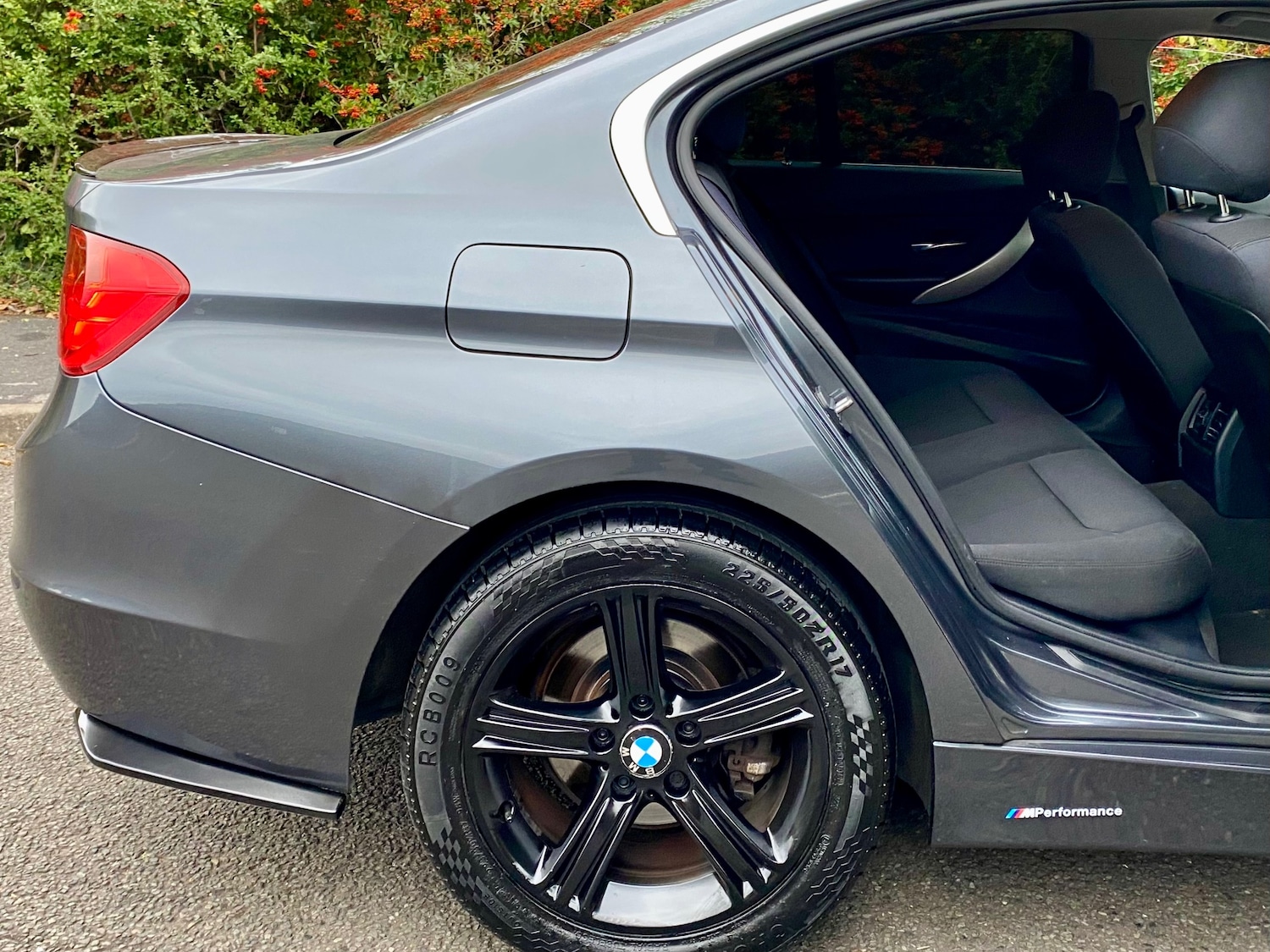 Used BMW 3 Series 2014 for sale - 76225443: Photo 10