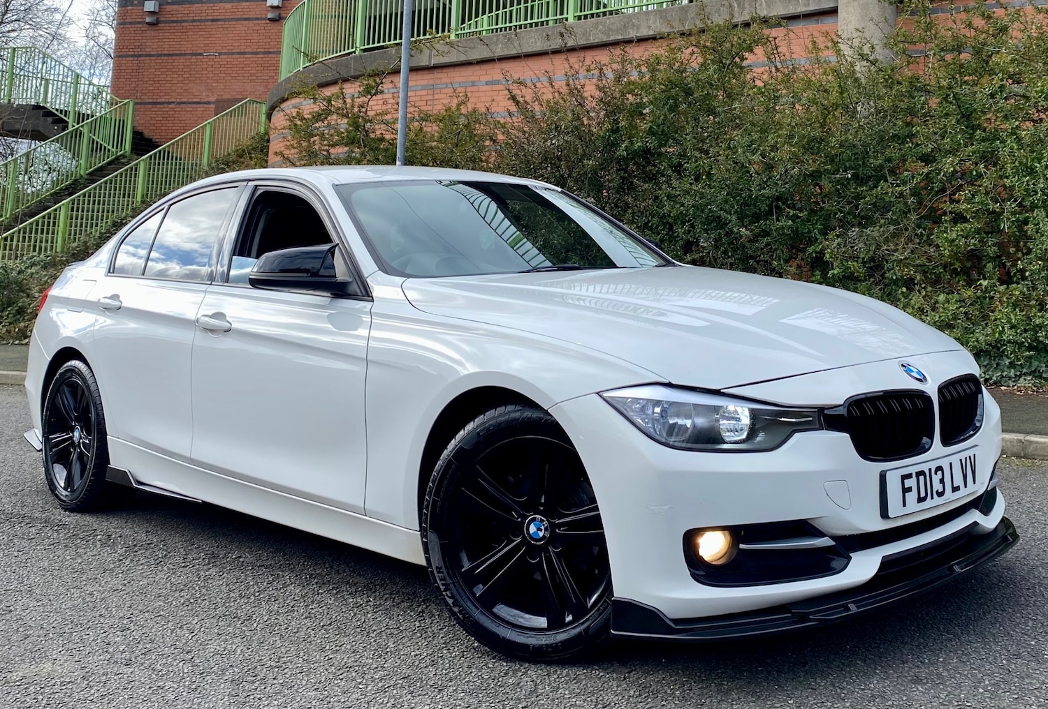 Used BMW 3 Series 2013 for sale - 77710596: Photo 2