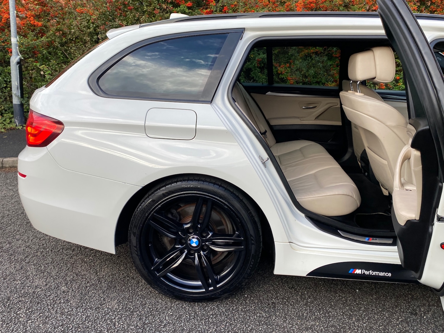 Used BMW 5 Series 2011 for sale - 76497694: Photo 12