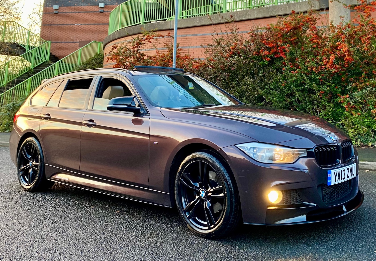 Used BMW 3 Series 2013 for sale - 76963782: Photo 2