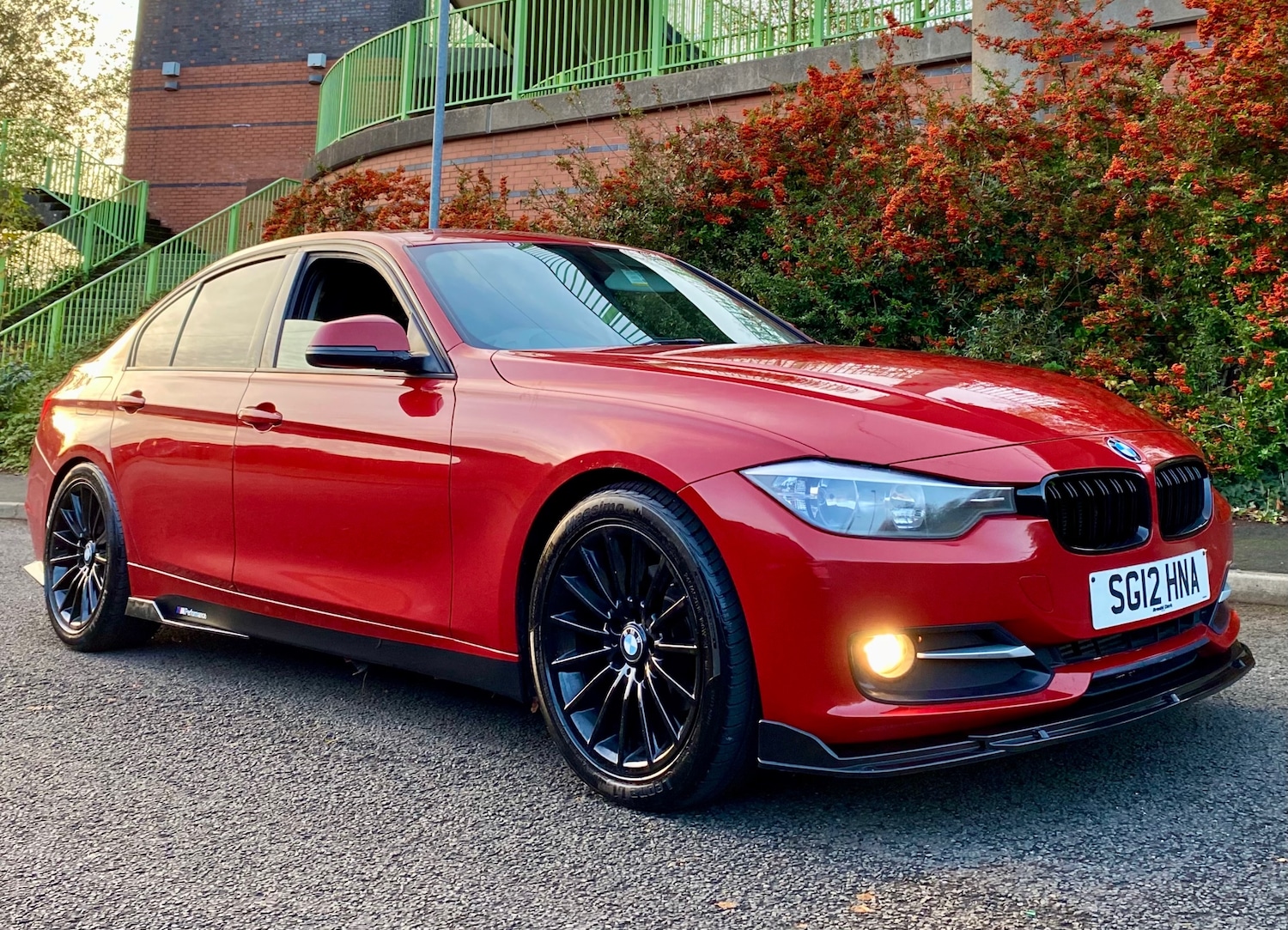 Used BMW 3 Series 2012 for sale - 76571381: Photo 2