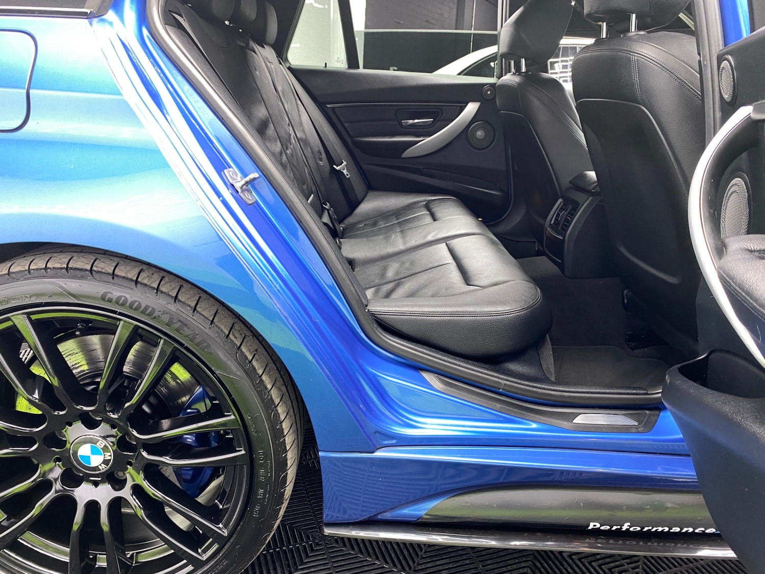 Used BMW 3 Series 2015 for sale - 78005550: Photo 14