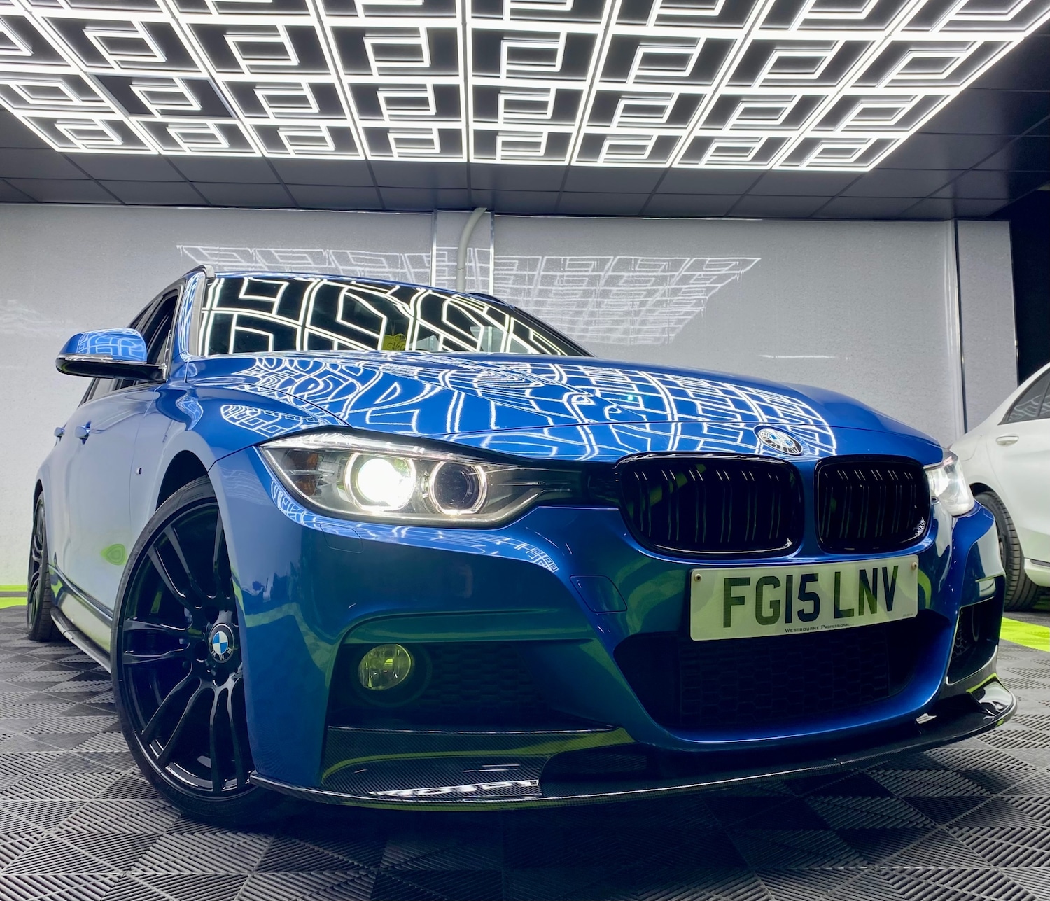 Used BMW 3 Series 2015 for sale - 78005550: Photo 2