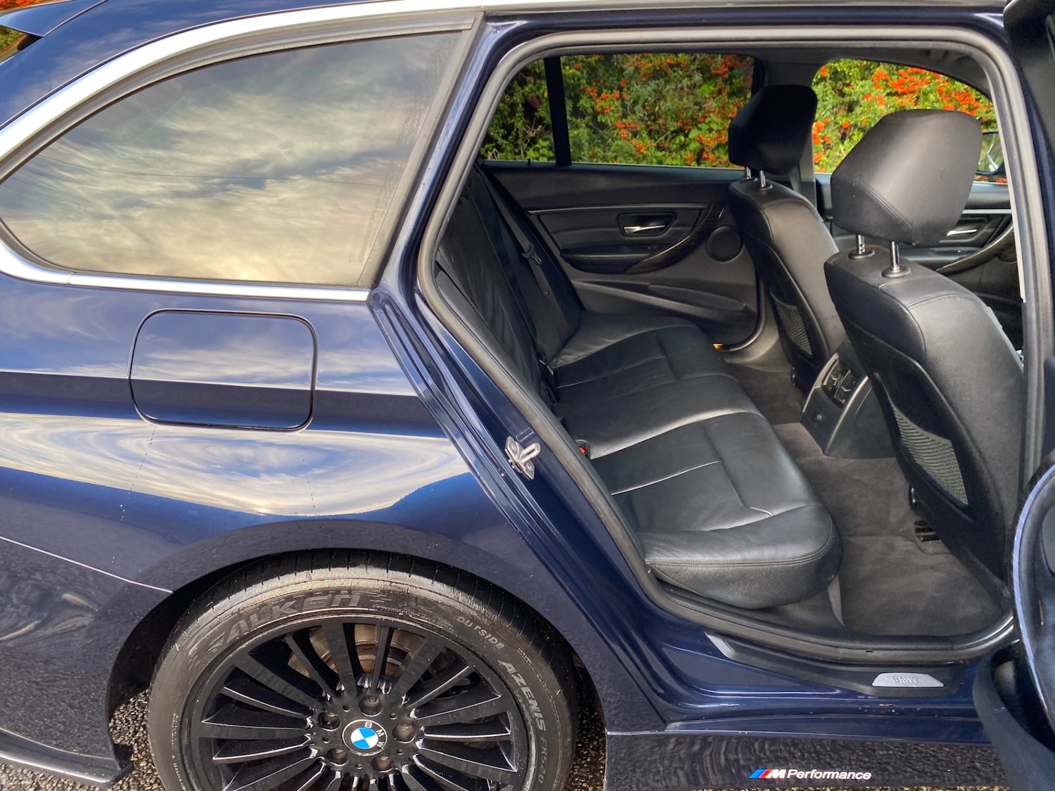 Used BMW 3 Series 2012 for sale - 76964305: Photo 12