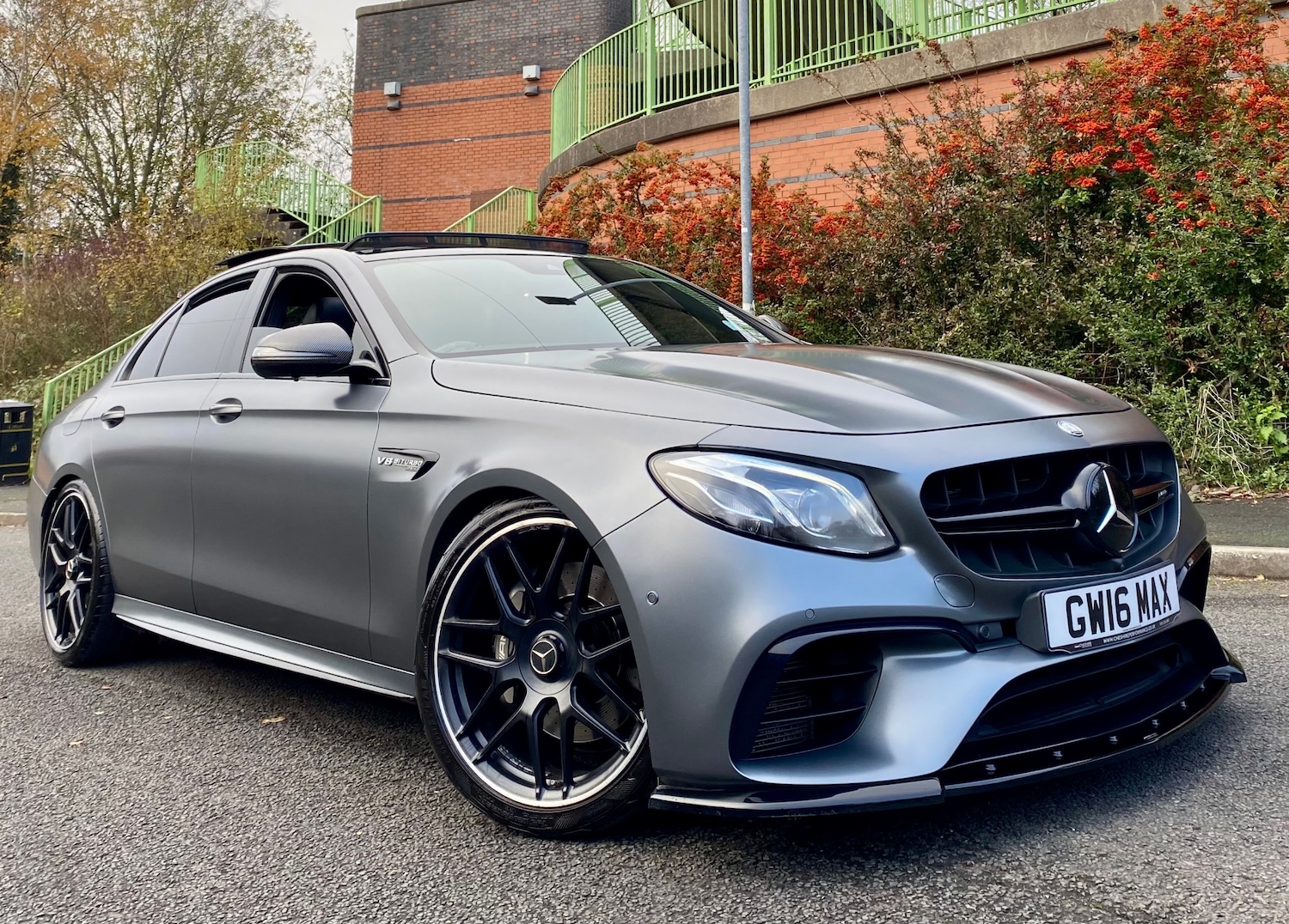 Used Mercedes-Benz E Class 2017 for sale - 77075160: Photo 2