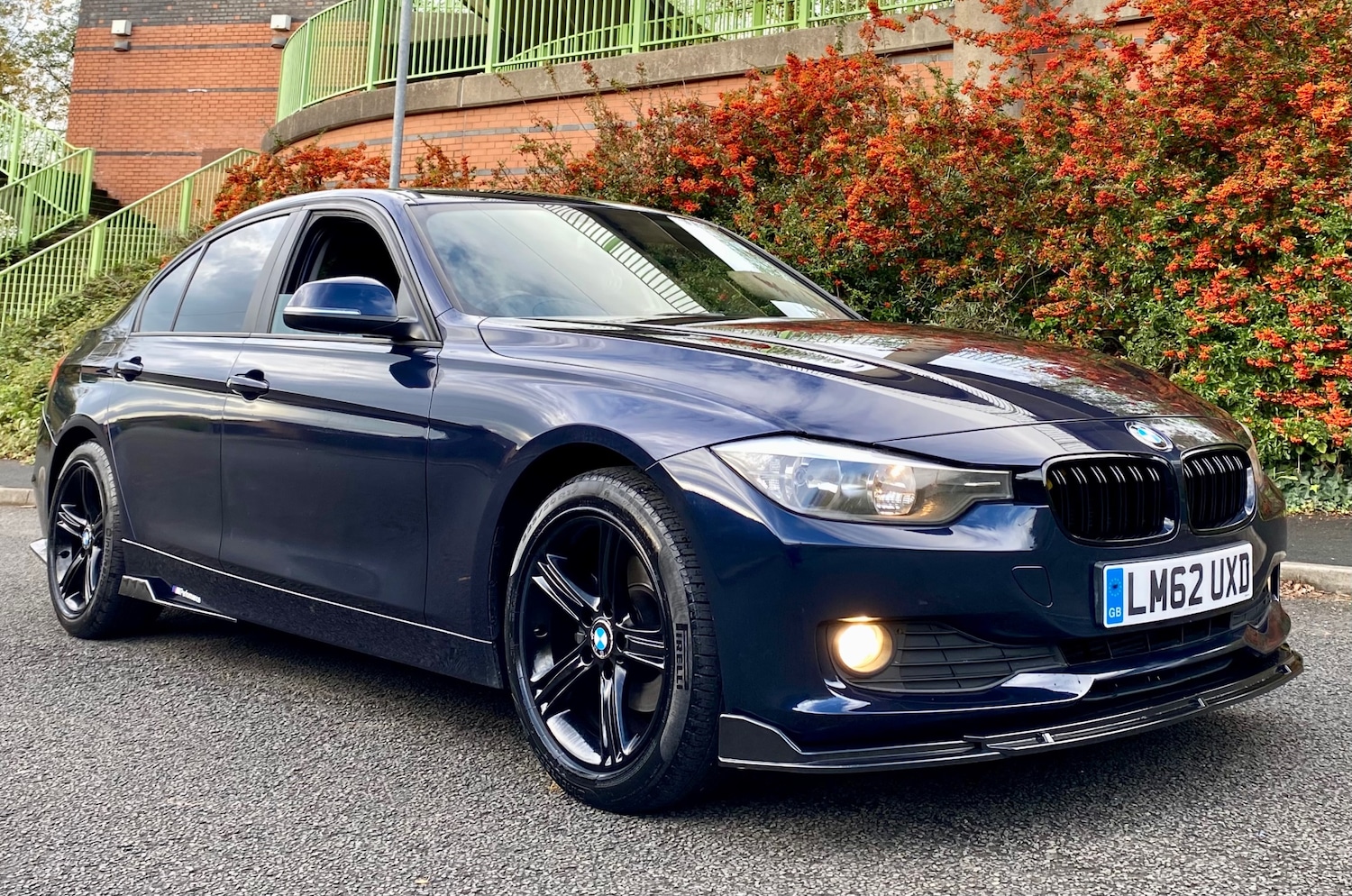 Used BMW 3 Series 2012 for sale - 76497712: Photo 2