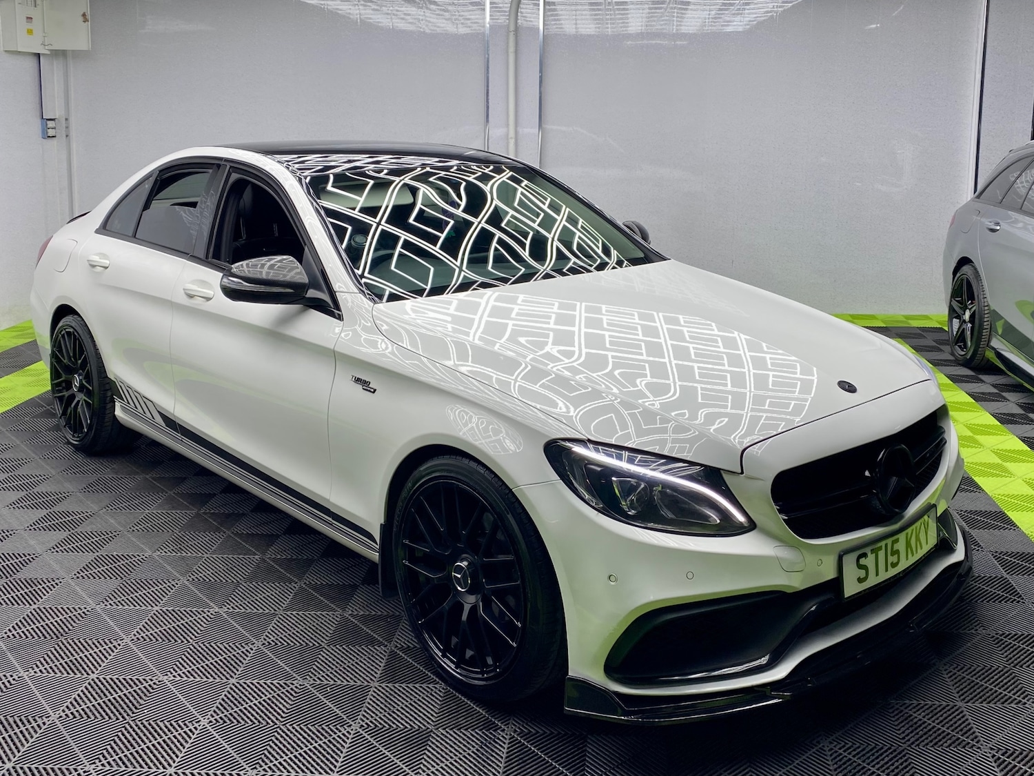 Used Mercedes-Benz C Class 2015 for sale - 78005581: Photo 2