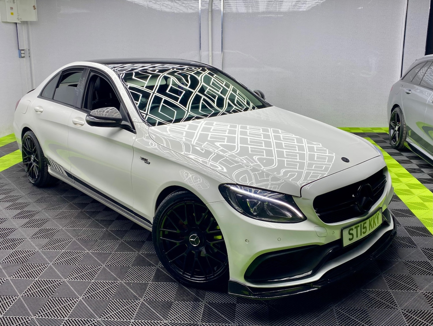 Used Mercedes-Benz C Class 2015 for sale - 78005581: Photo 3