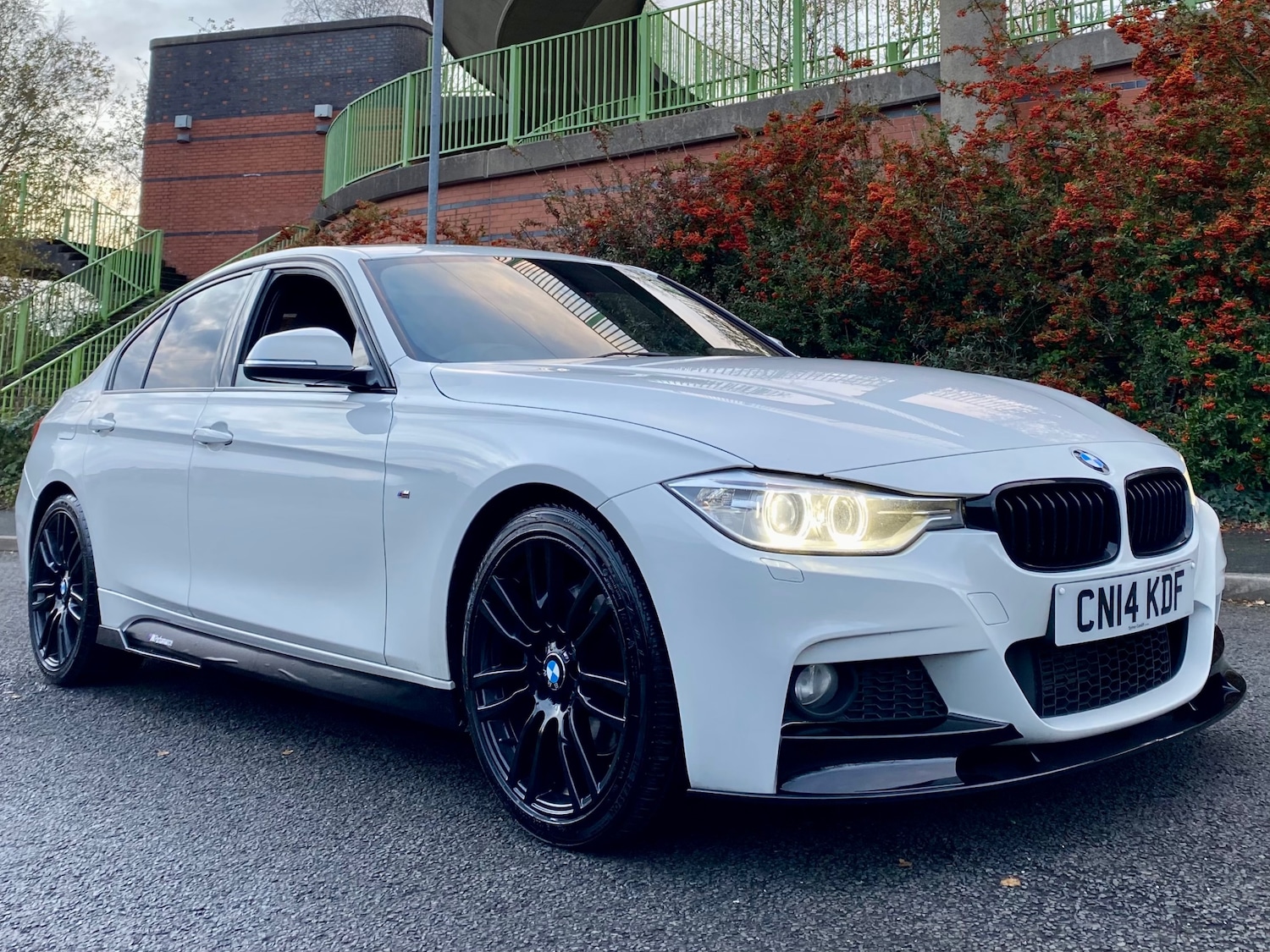 Used BMW 3 Series 2014 for sale - 76791494: Photo 2