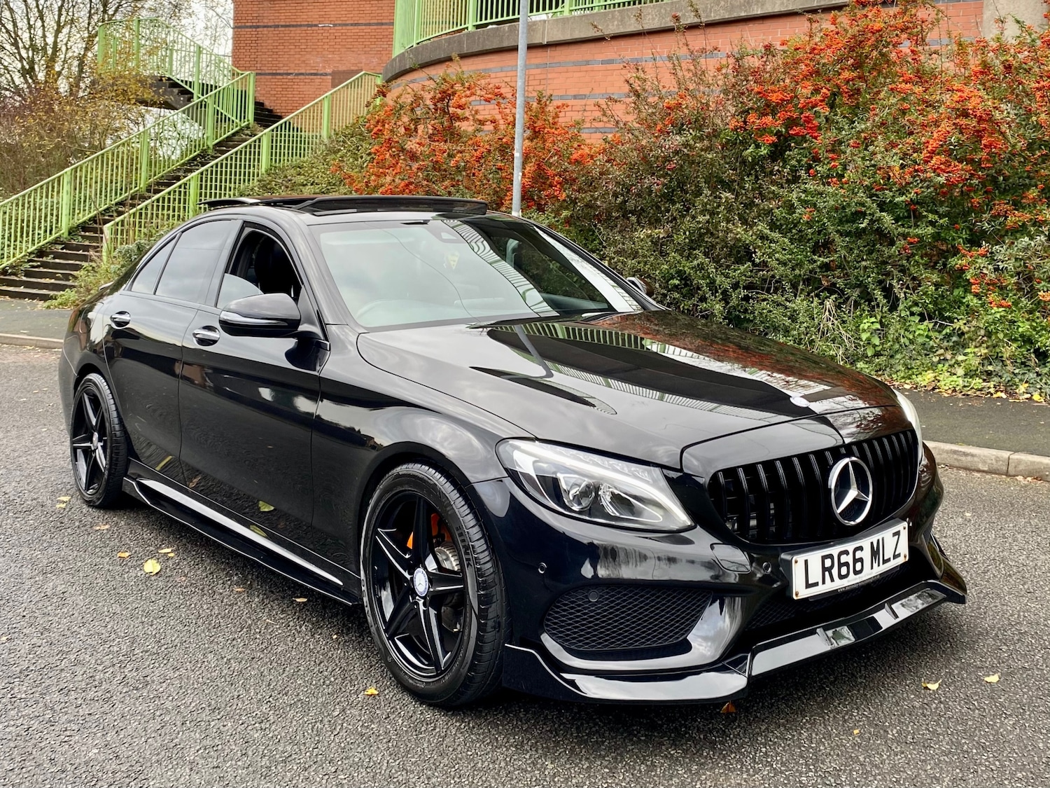 Used Mercedes-Benz C Class 2016 for sale - 76919031: Photo 4