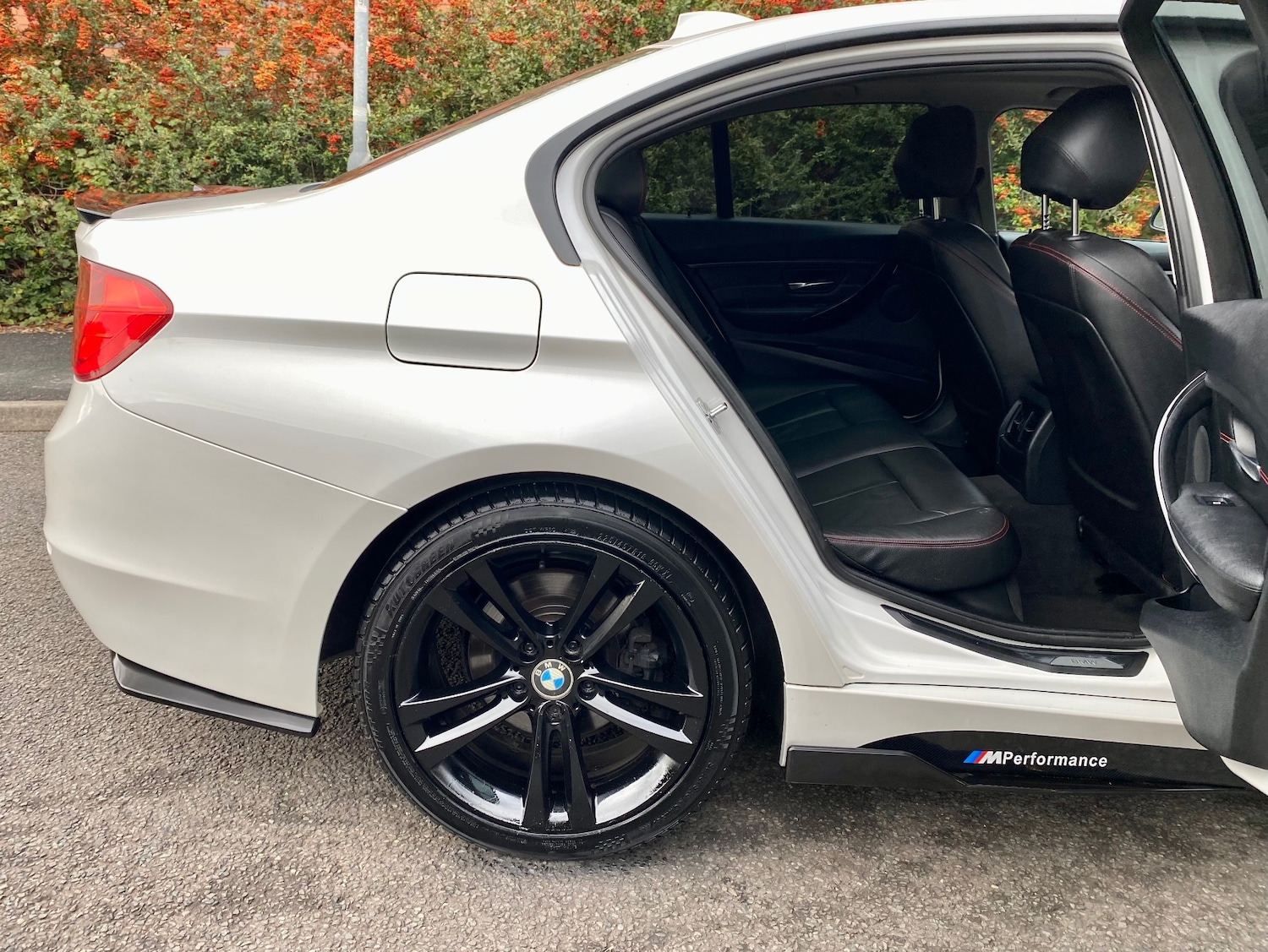 Used BMW 3 Series 2012 for sale - 76392335: Photo 18