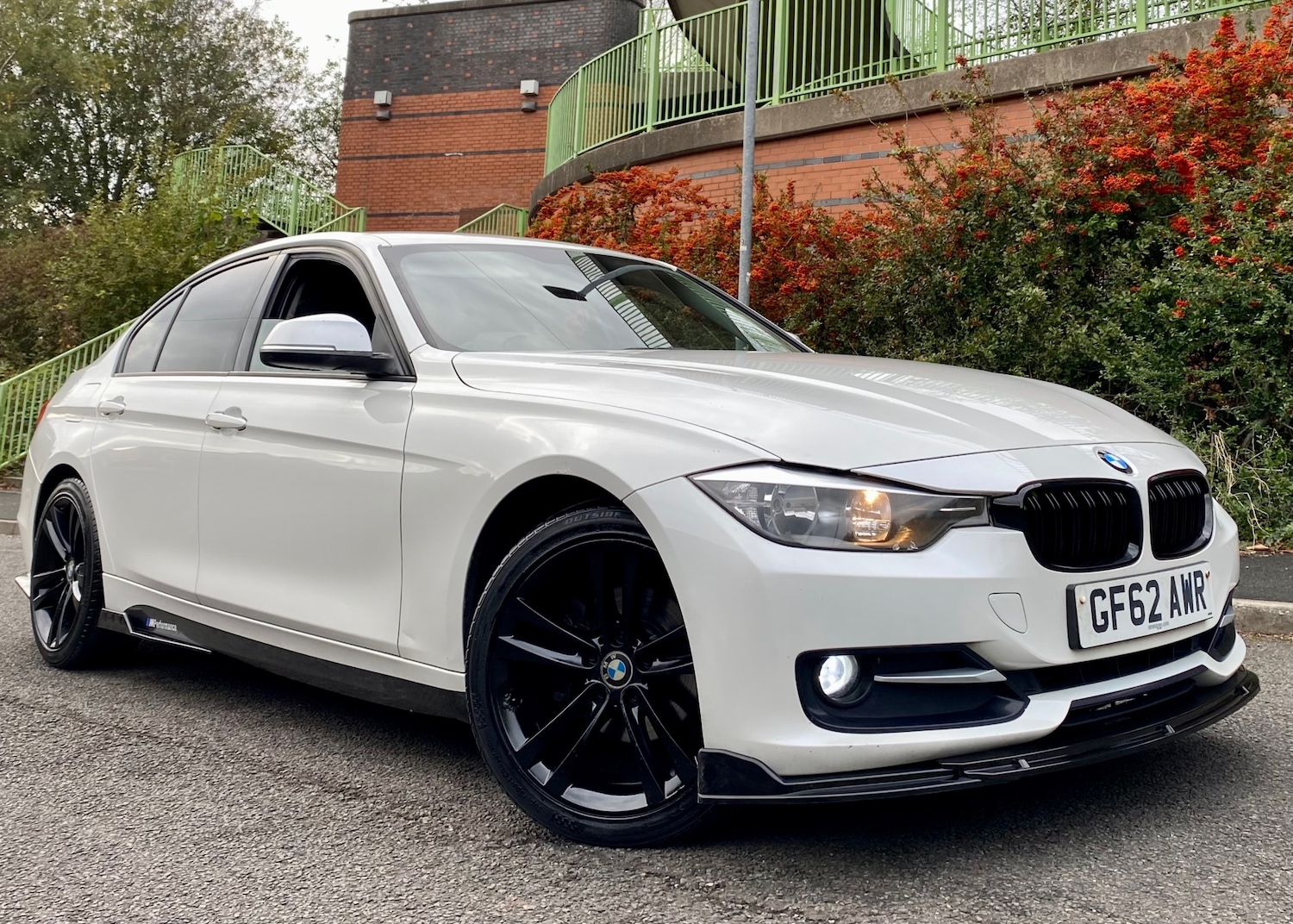 Used BMW 3 Series 2012 for sale - 76392335: Photo 3