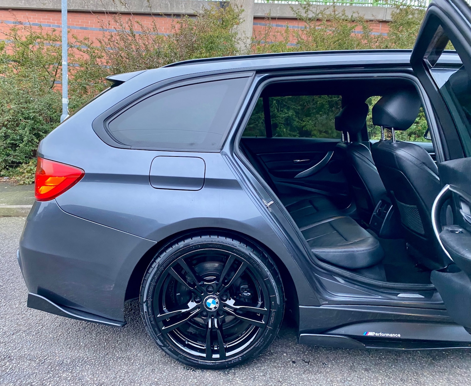 Used BMW 3 Series 2012 for sale - 77558821: Photo 12