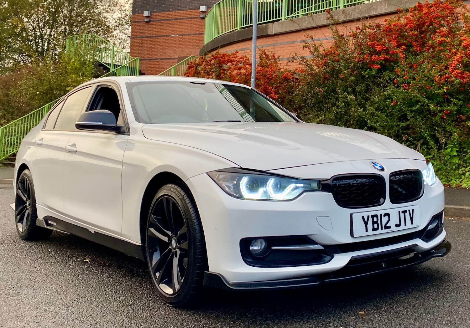 Used BMW 3 Series 2012 for sale - 76537589: Photo 1