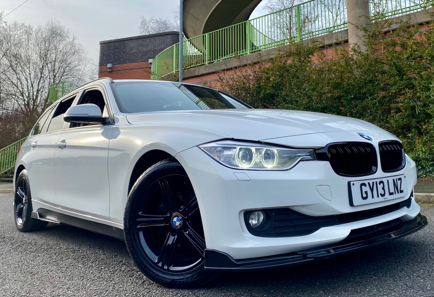 Used BMW 3 Series 2013 for sale - 77585574: Photo 2