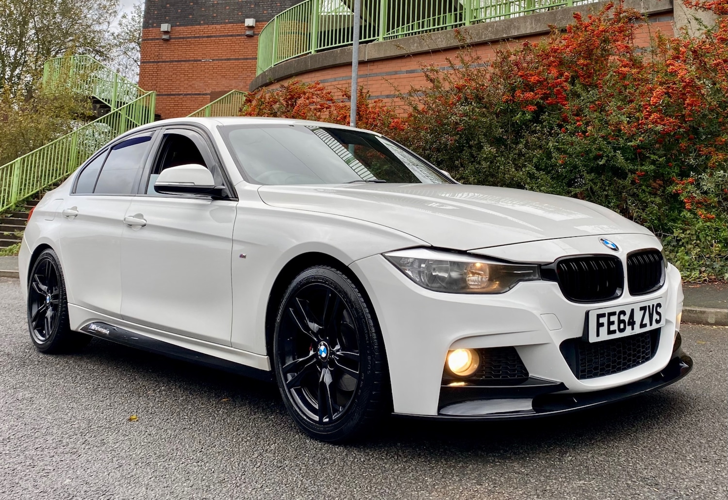 Used BMW 3 Series 2014 for sale - 76690076: Photo 2