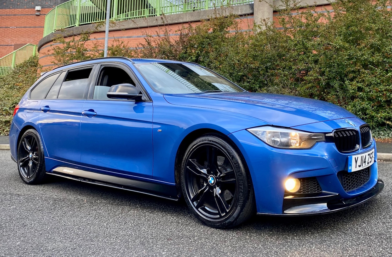 Used BMW 3 Series 2014 for sale - 77239950: Photo 2