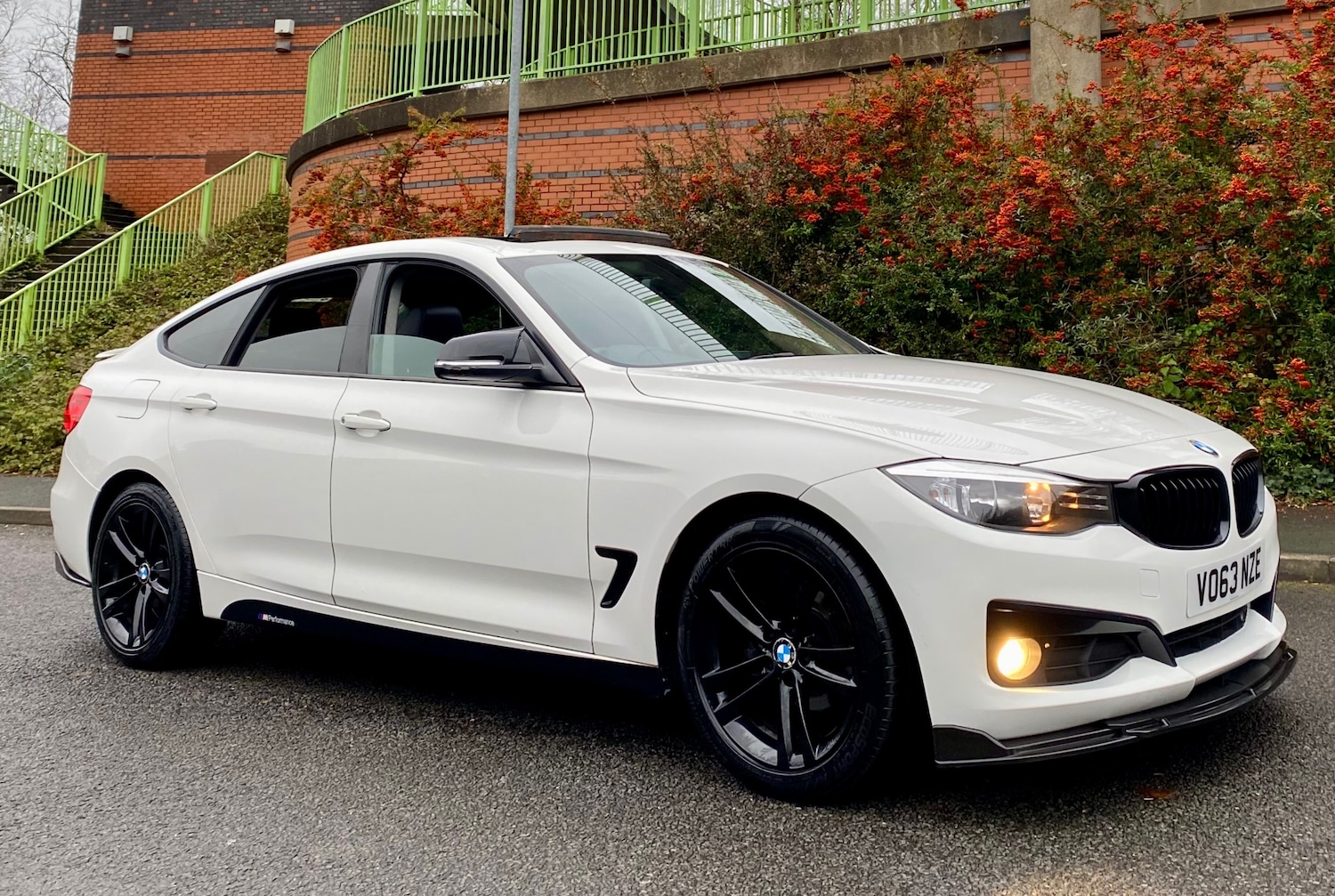 Used BMW 3 Series 2013 for sale - 76986344: Photo 2