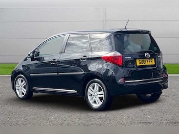 Used Toyota Verso 2011 for sale - 75734896: Photo