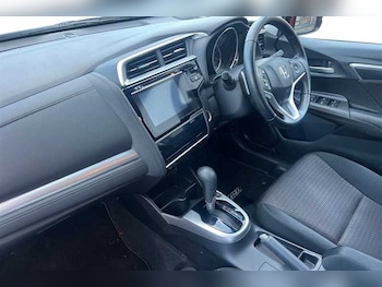 Used Honda Jazz 2018 for sale - 77239653: Photo